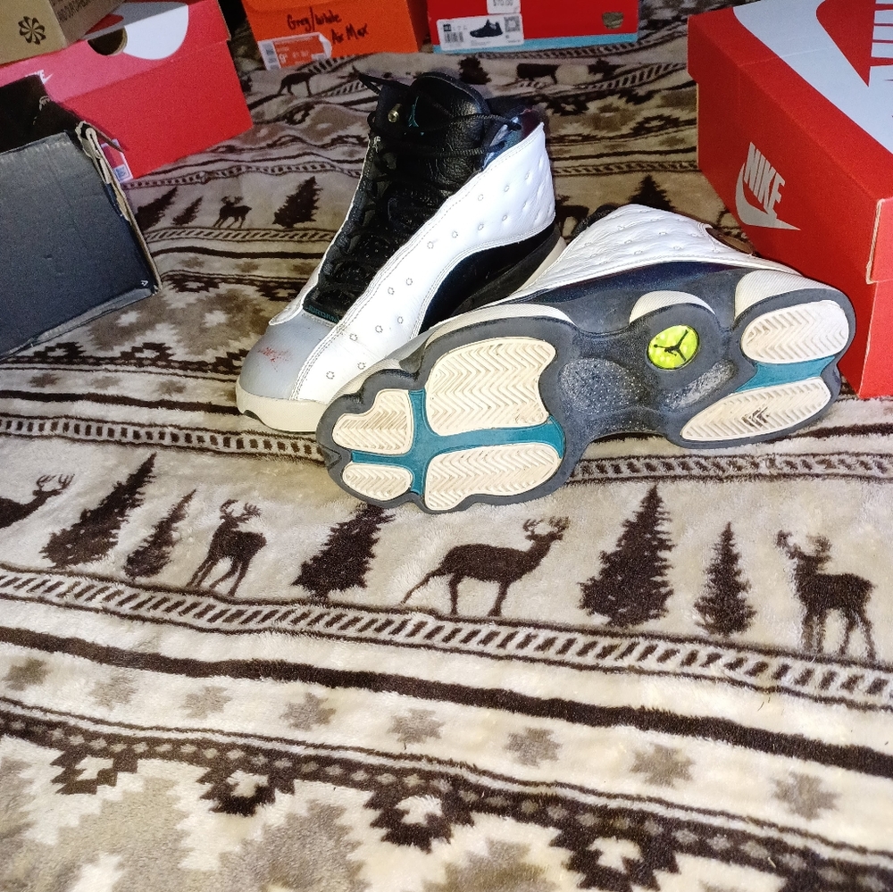 Rarely worn Jordan 13 Retro size 9.5